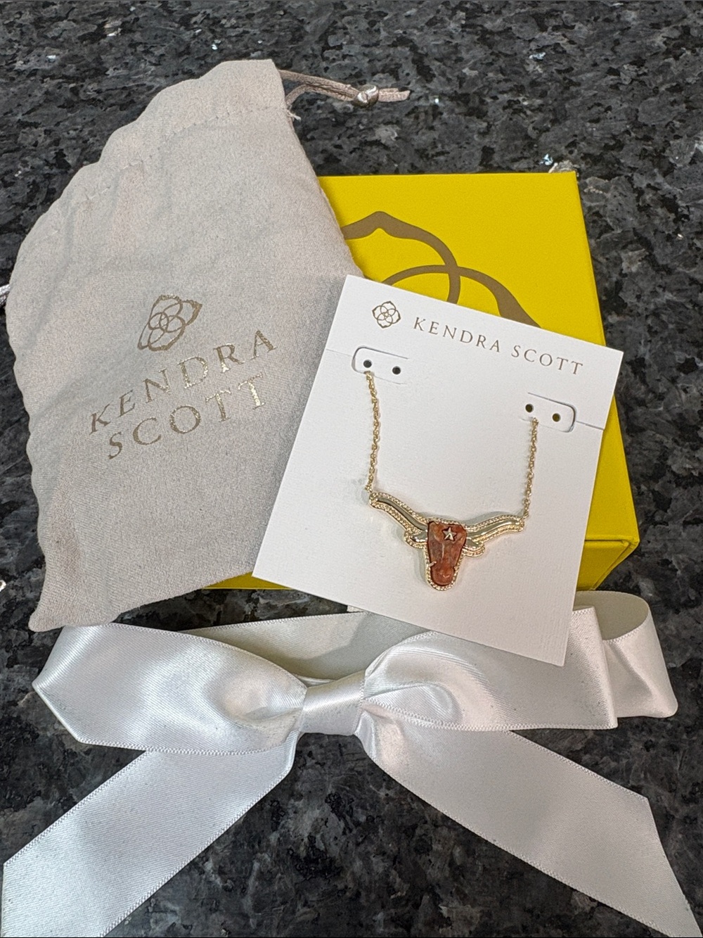 NWT! Kendra Scott Gold Longhorn Necklace with Rose Stone